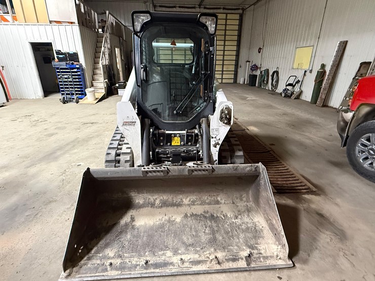 2018-bobcat-t595-skidsteer-image-3