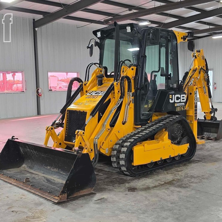 2023 JCB 1CXT