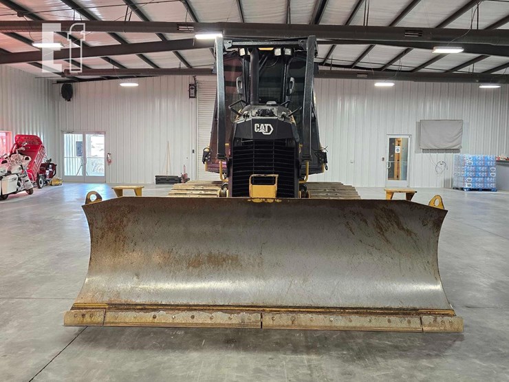 2021-caterpillar-d3-lgp-image-7