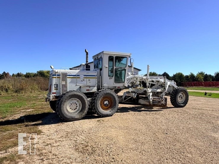 1987-caterpillar-130g-image-4