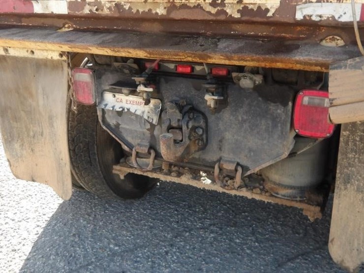 2002-international-5500i-dump-truck-image-13