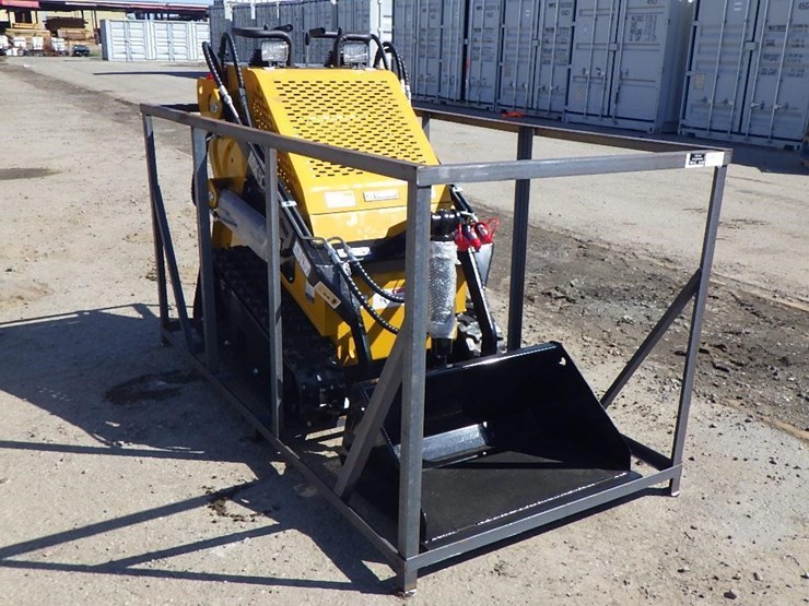 2026-agt-mx-crt23-skid-steer-track-loader-image-2