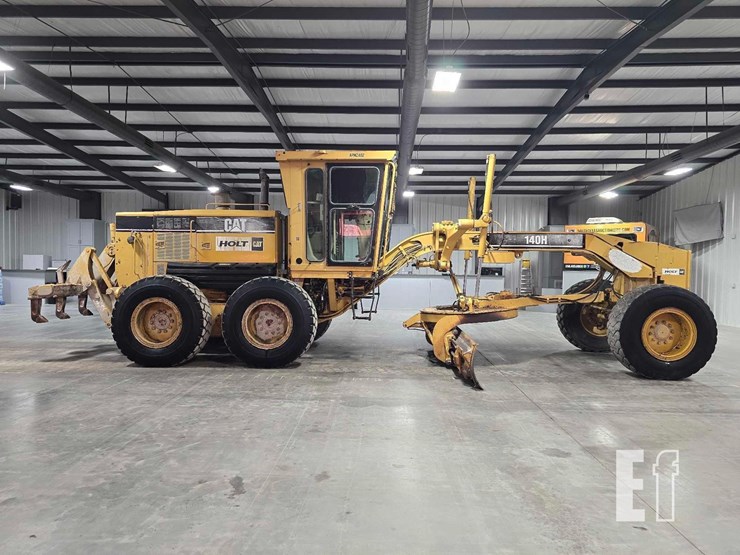 2005-caterpillar-140h-image-6
