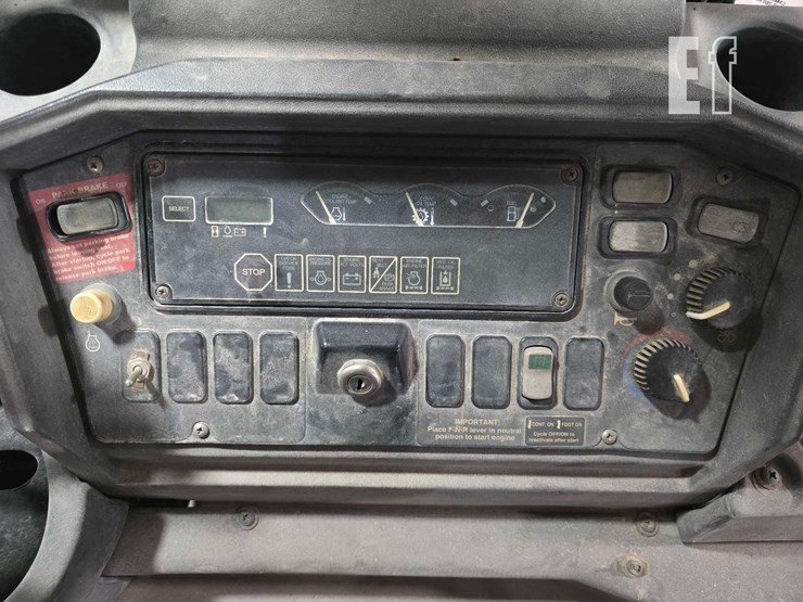 2003-deere-310g-image-14