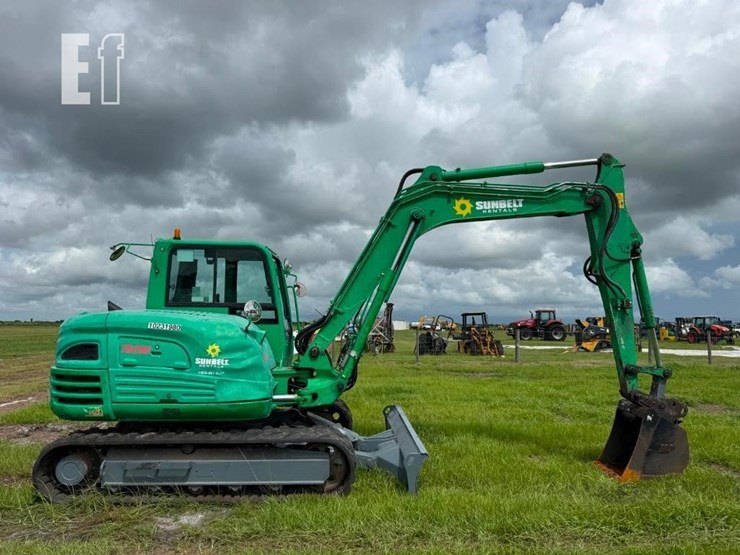 2019-takeuchi-tb290-image-6