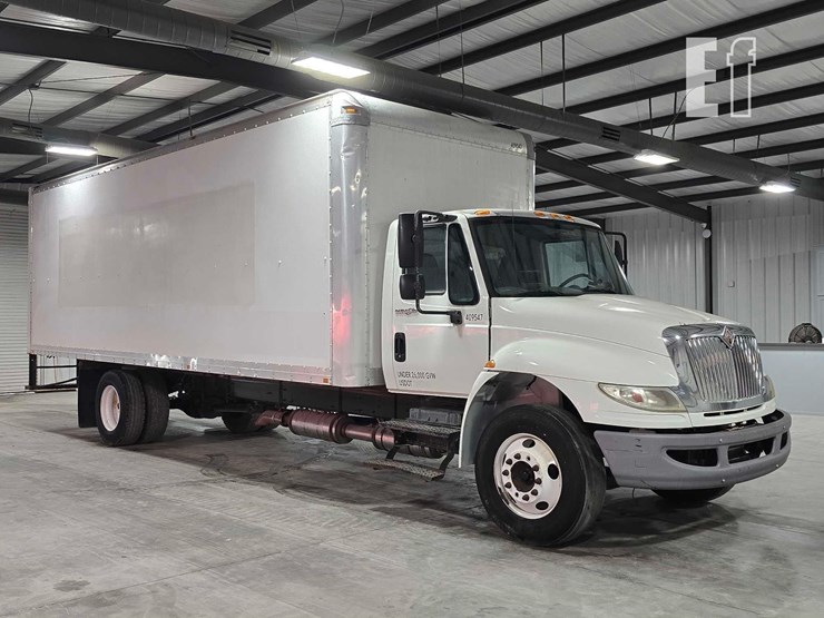 2015-international-durastar-4300-image-2