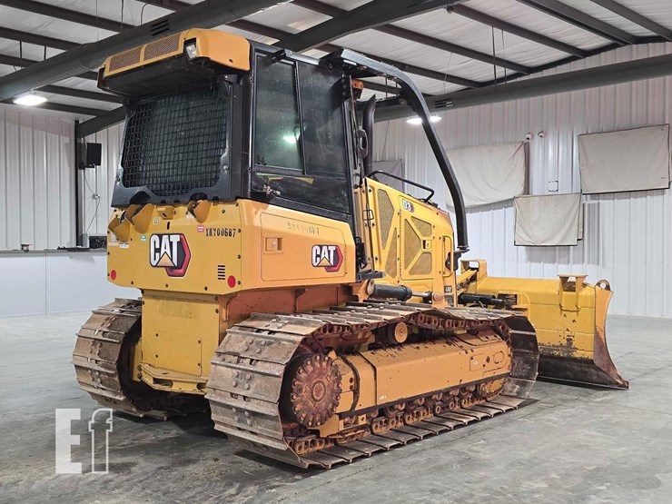 2021-caterpillar-d3-lgp-image-3