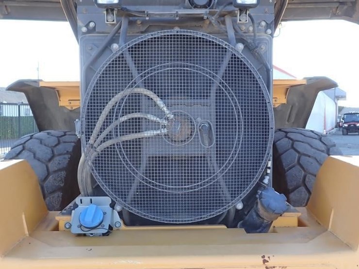 2018-volvo-l90h-wheel-loader-image-16
