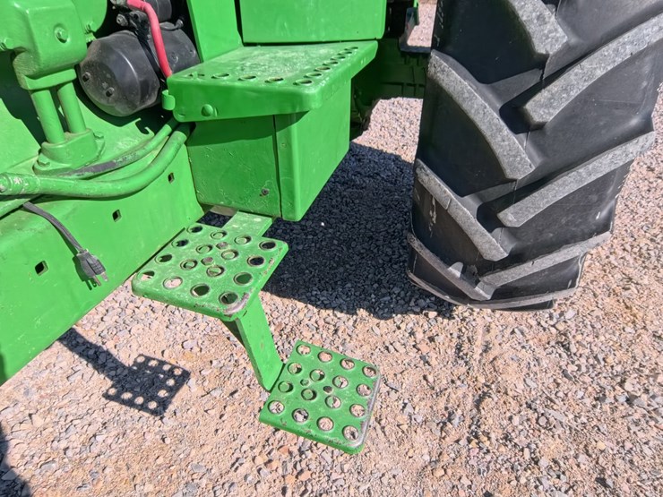 #1043-•-john-deere-4440-tractor-image-26