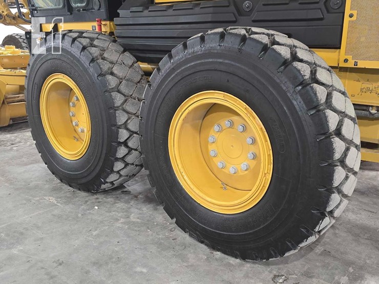 2022-caterpillar-140-image-33