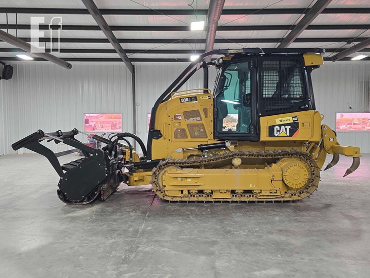 2020-caterpillar-d3k2-xl-image-5