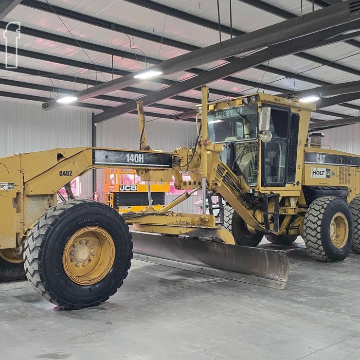 2005 CATERPILLAR 140H