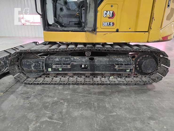 2021-caterpillar-307.5-image-30