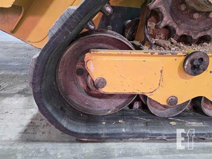 2022-caterpillar-289d3-image-31