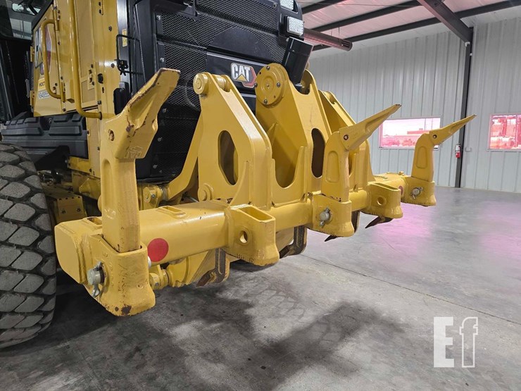 2022-caterpillar-140-image-26