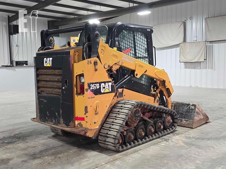2015-caterpillar-257d-image-3
