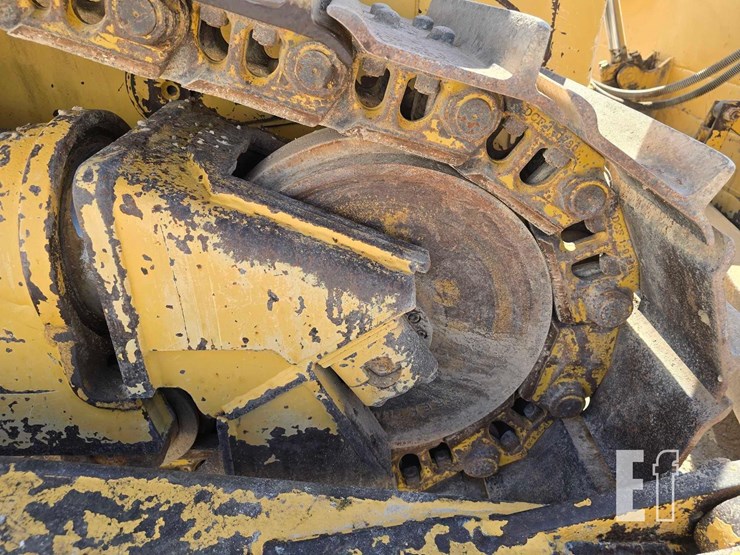 2007-caterpillar-d6r-image-31
