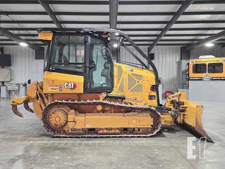 2023-caterpillar-d1-image-6