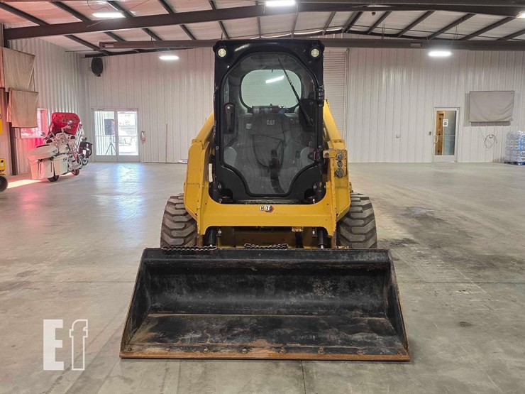 2022-caterpillar-226d3-image-7