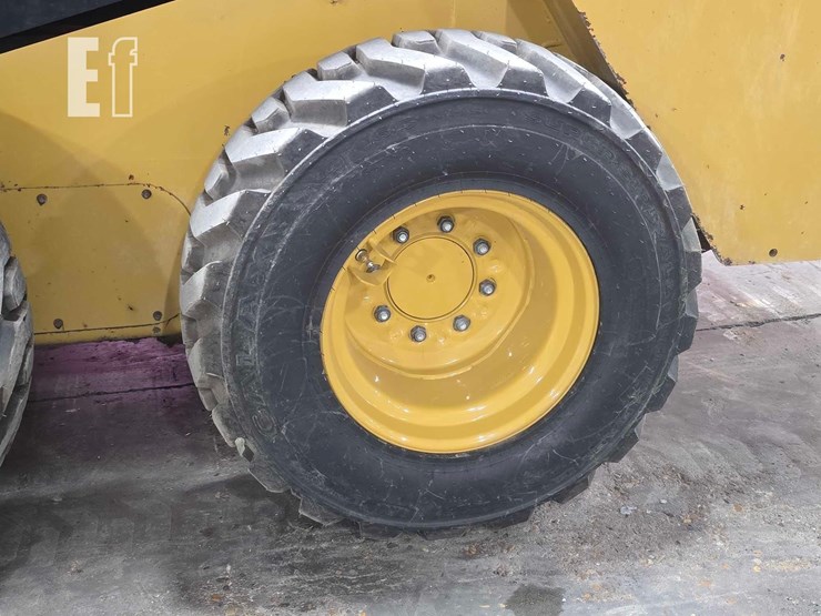 2022-caterpillar-226d3-image-26
