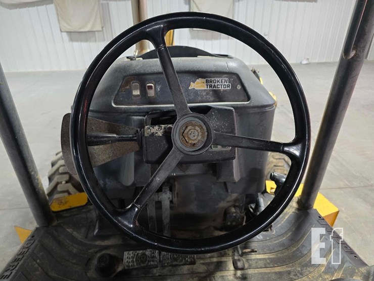 2004-deere-310sg-image-18