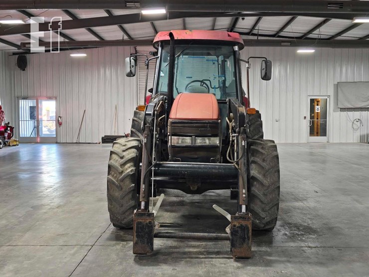 case-ih-farmall-95-image-7