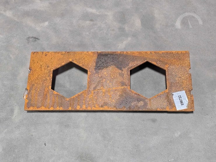 heavy-duty-steel-skid-steer-mounting-plate-with-du-image-1