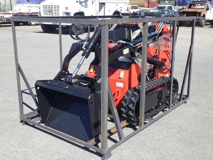 2026-agt-lrt23-skid-steer-loader-image-1