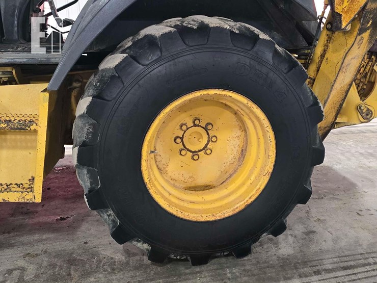 2004-deere-310sg-image-29