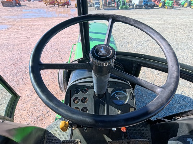 #1043-•-john-deere-4440-tractor-image-38