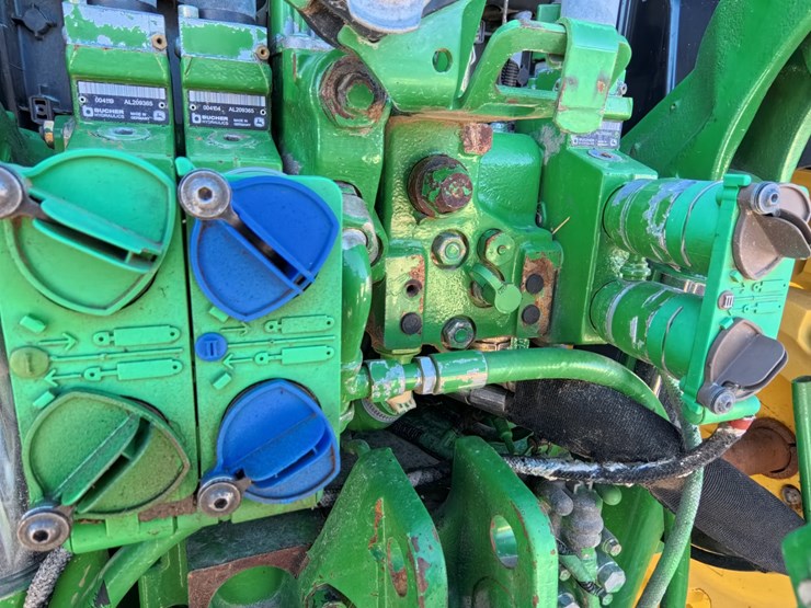 #1051-•-john-deere-6140m-tractor-image-50