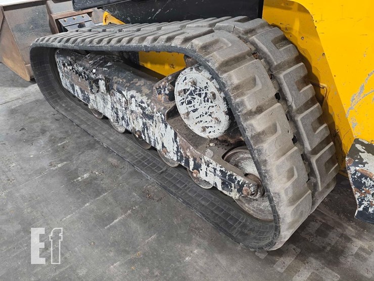 2021-jcb-3ts-8t-image-27