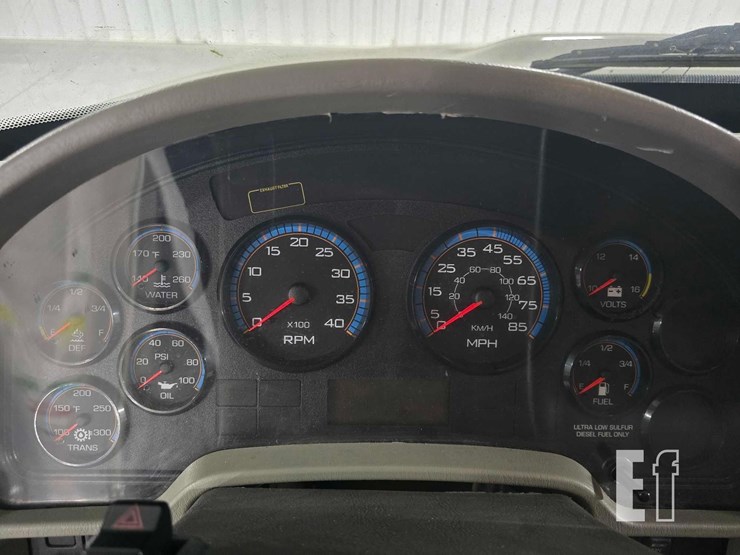 2015-international-durastar-4300-image-12