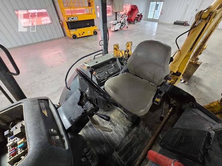 2004-deere-310sg-image-17