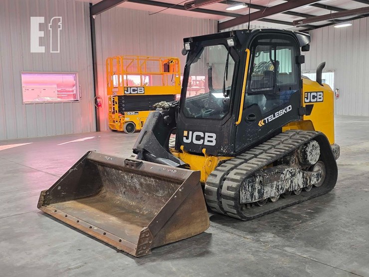 2021-jcb-3ts-8t-image-1