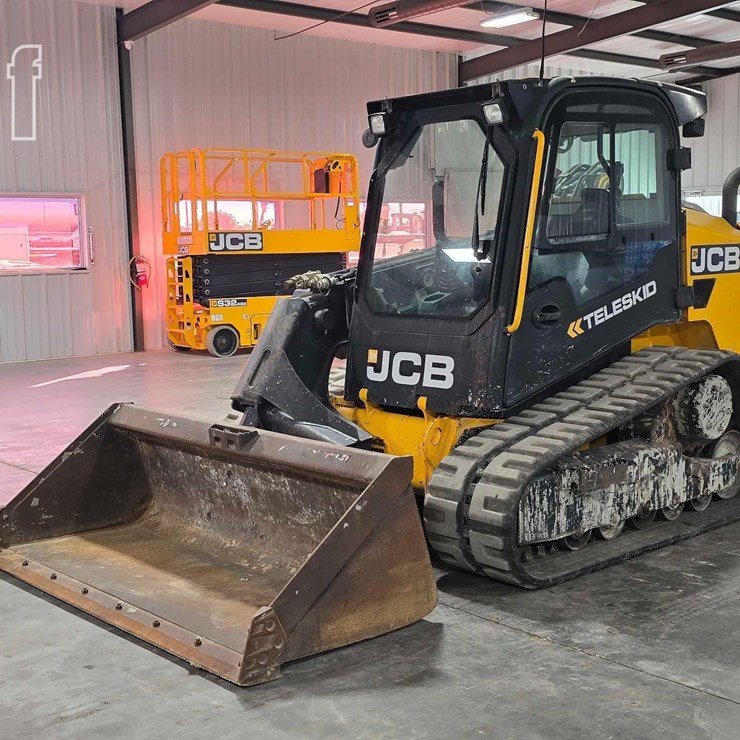 2021 JCB 3TS-8T