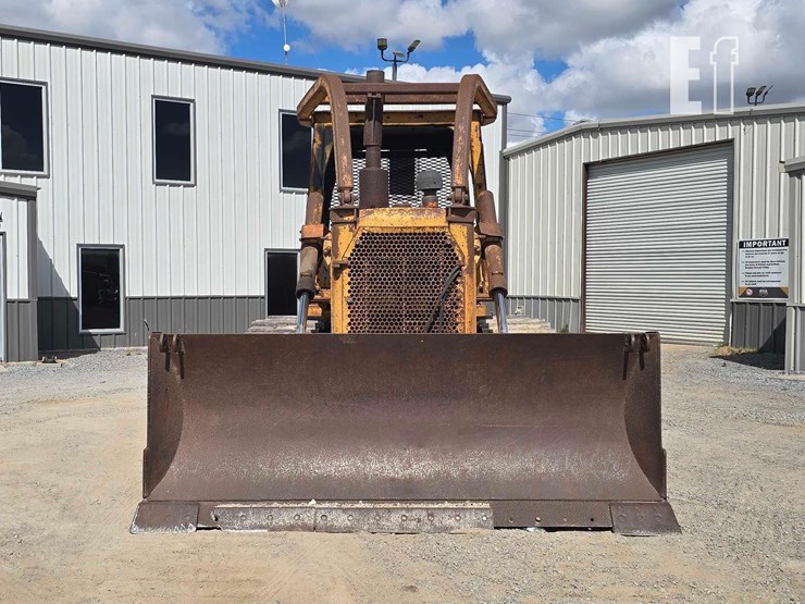 caterpillar-d6d-image-7