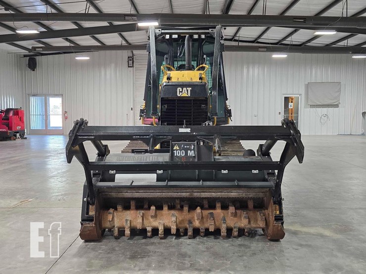 2020-caterpillar-d3k2-xl-image-7
