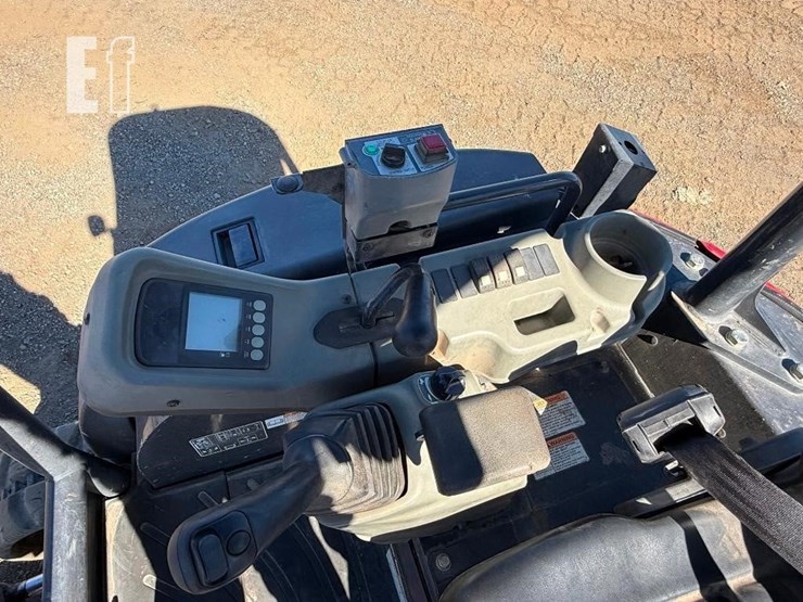 2020-yanmar-vio35-6a-image-21