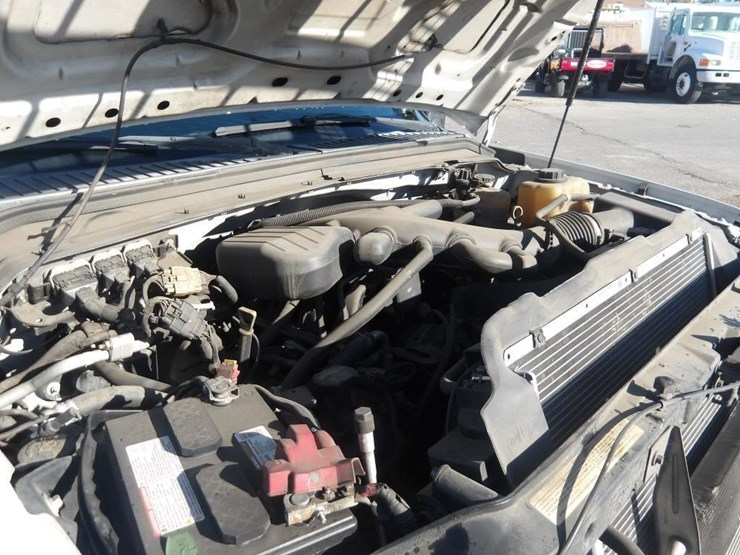 2010-ford-f450-mechanics-truck-image-11