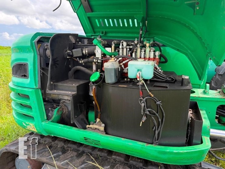 2019-takeuchi-tb290-image-14