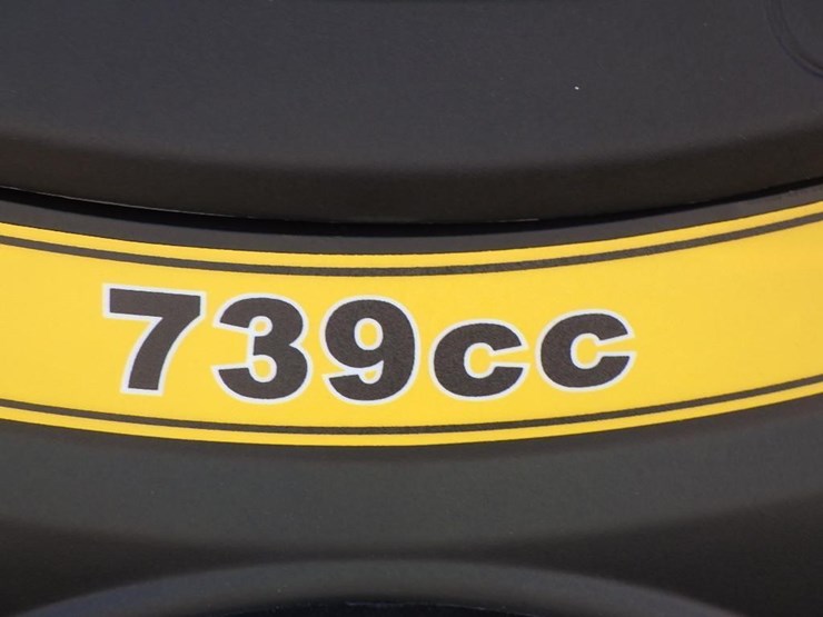 2026-agt-mx-crt23-skid-steer-track-loader-image-10