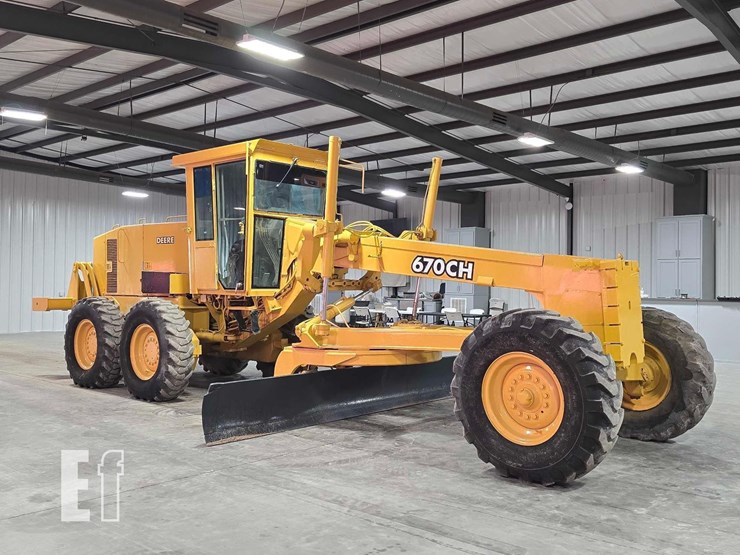 1998-deere-670ch-image-2