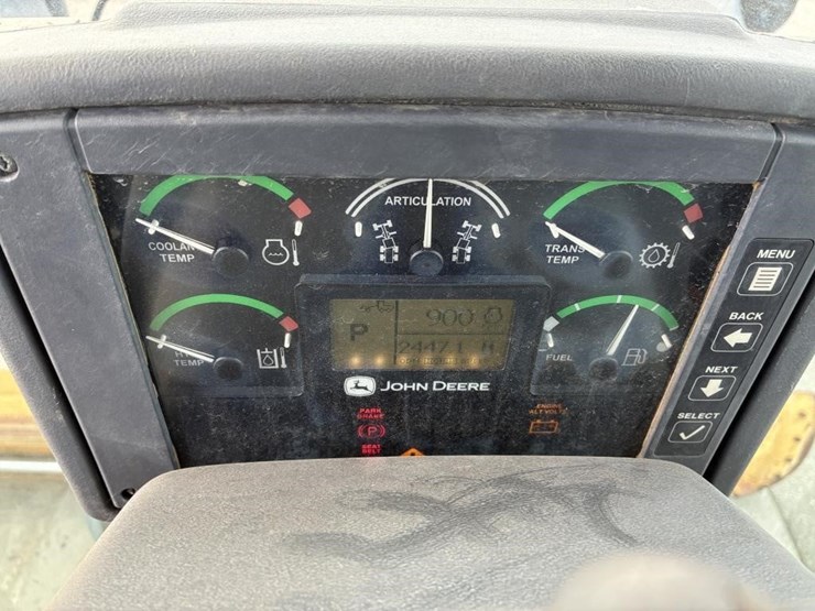 2005-deere-772d-image-35