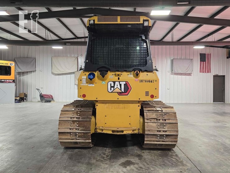2021-caterpillar-d3-lgp-image-8