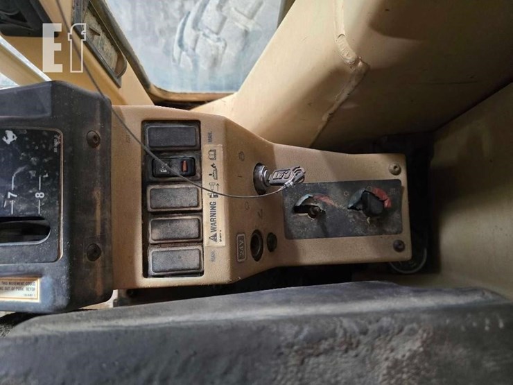 2003-caterpillar-12h-image-22