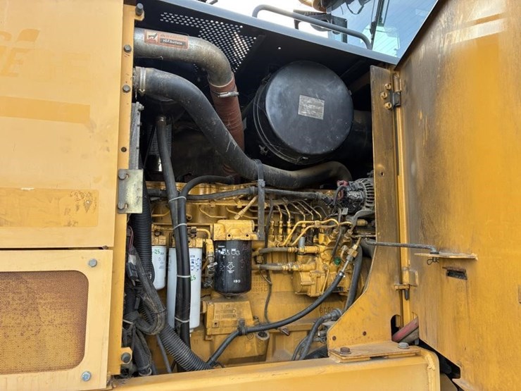 2005-deere-772d-image-29