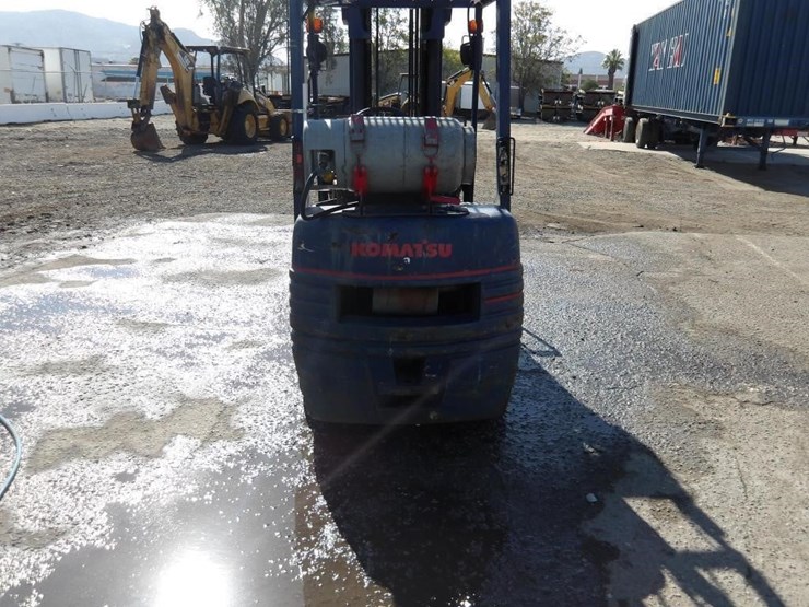 komatsu-fg25st-11-forklift-image-12