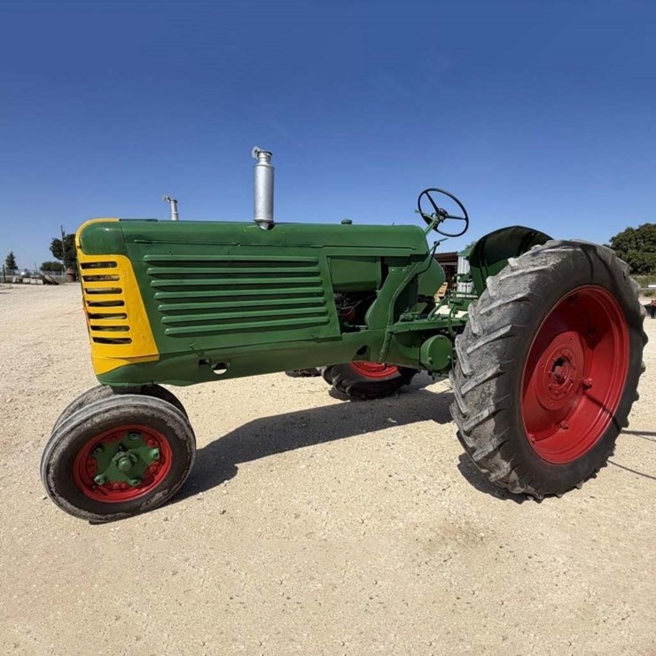 1953 OLIVER 770