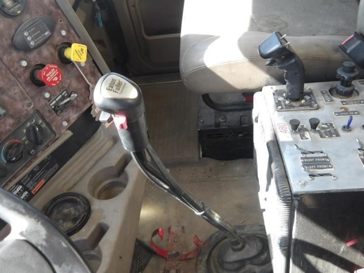 2006-international-5600i-water-truck-image-36